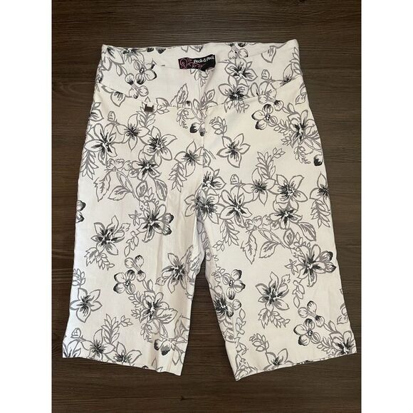 Peck & Peck Pants - Peck & Peck‎ Size 6 White/Black Floral Pattern Stretch Knee Length Capri Pants